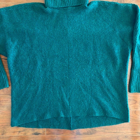 Vince Camuto Green Turtleneck Long Sleeve Knit Sweater - Picture 5 of 8